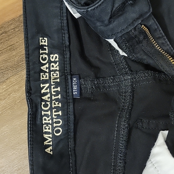 AE Black High-rise Jegging - Picture 4 of 5